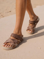 Signature Sandal | Dune