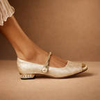 Serafina Oro Low Heels