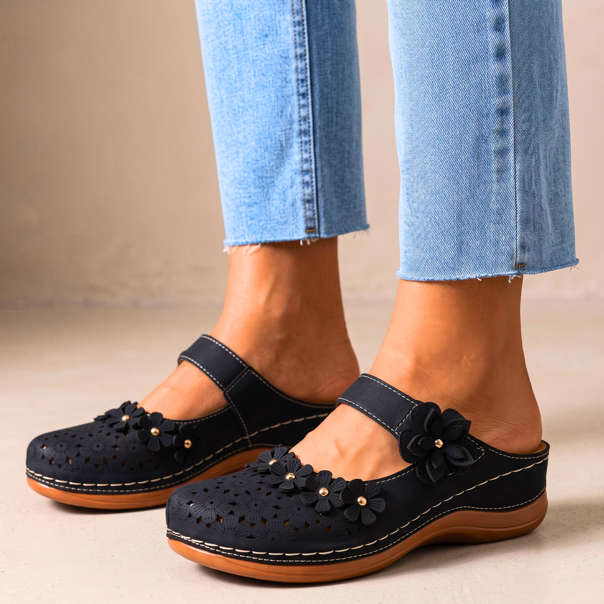 Flora Cushioned Sandals